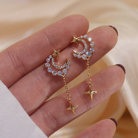Moonlight Earrings with an elegant and radiant design, adding sophistication and charm to your look for any occasion.